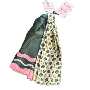 NWT 🫒💖 Frazier Sterling Gorgeous Olive and Geo Patterned Green & Pink Scarf